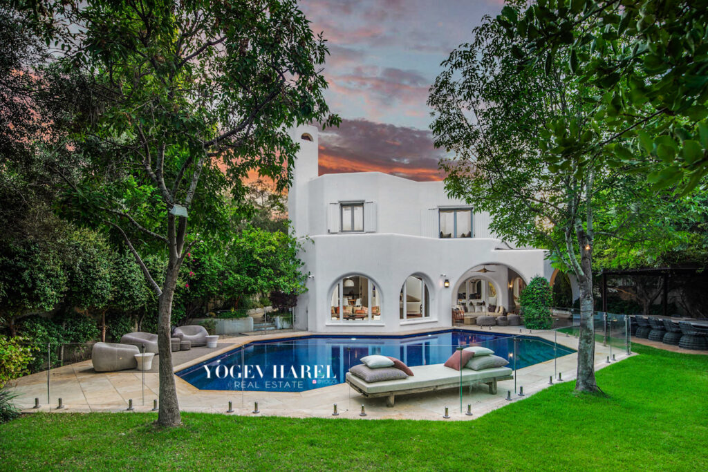 Luxury Villa for Sale in Herzliya Pituach